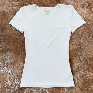 Aritzia Original Contour Crew T-shirt